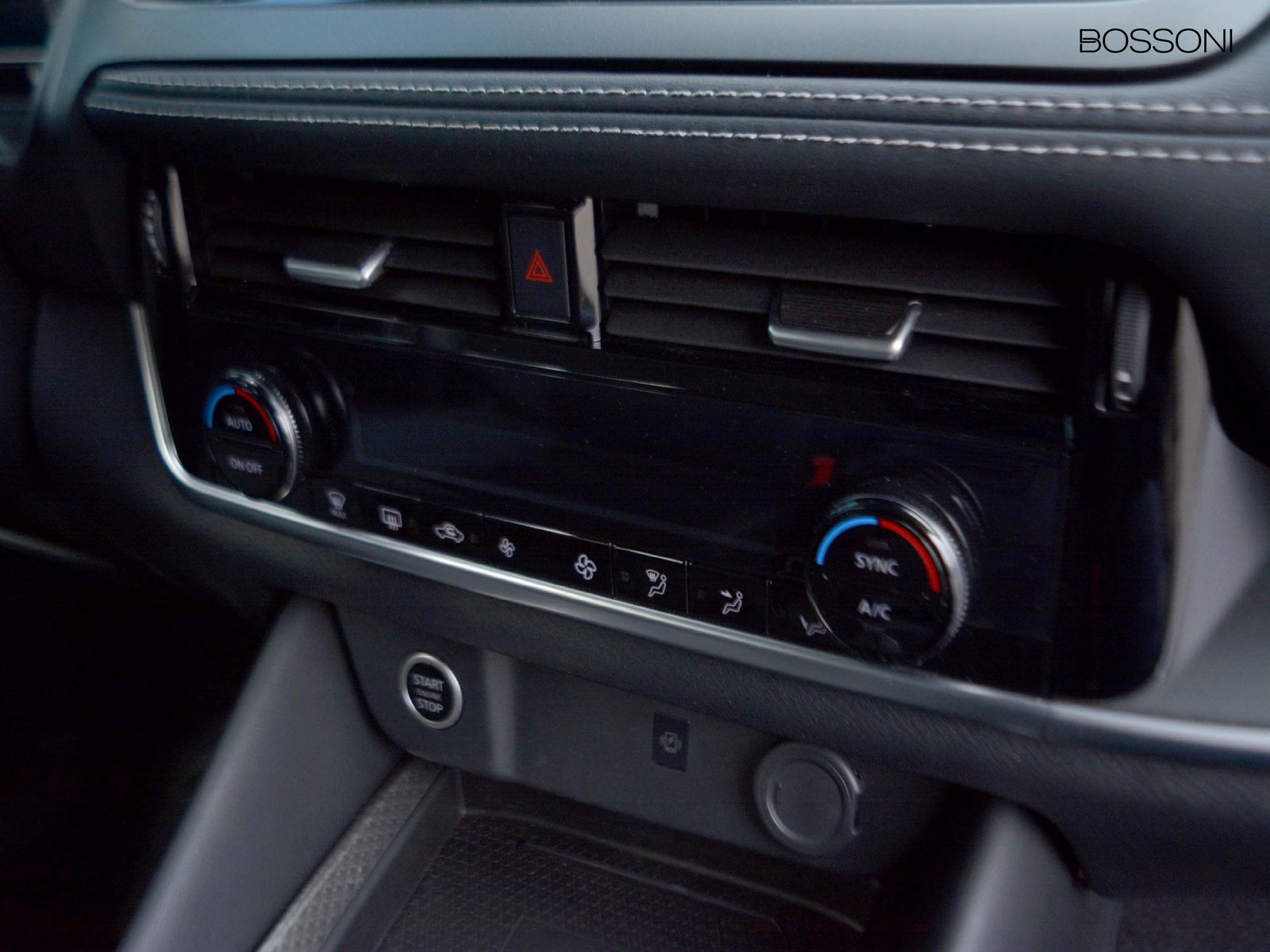 11 - Nissan Qashqai 1.3 mild hybrid 158cv n-connecta 2wd xtronic