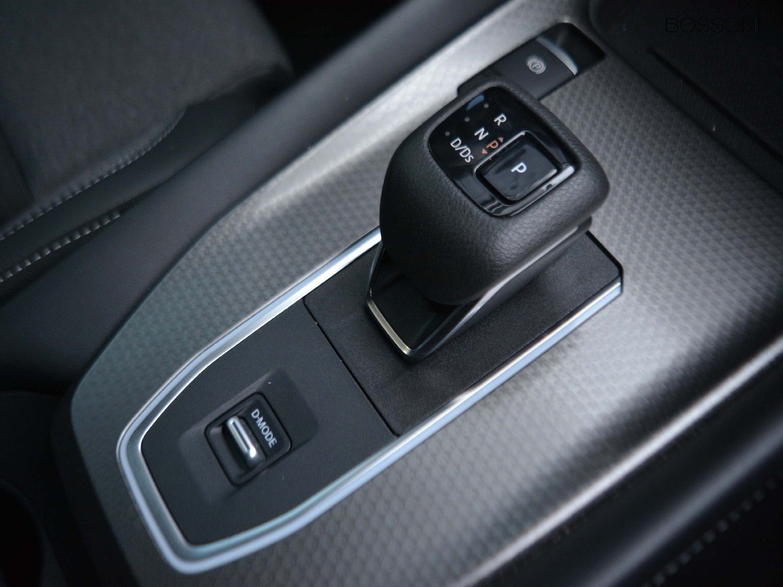 16 - Nissan Qashqai 1.3 mild hybrid 158cv n-connecta 2wd xtronic