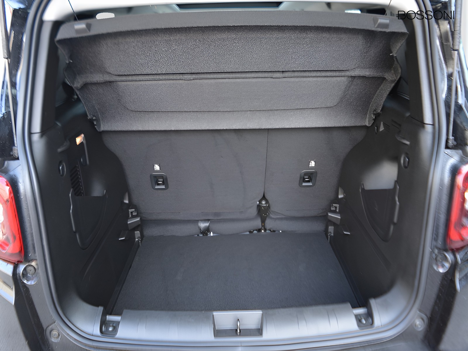 17 - Jeep Renegade 1.5 turbo t4 mhev 130cv limited 2wd