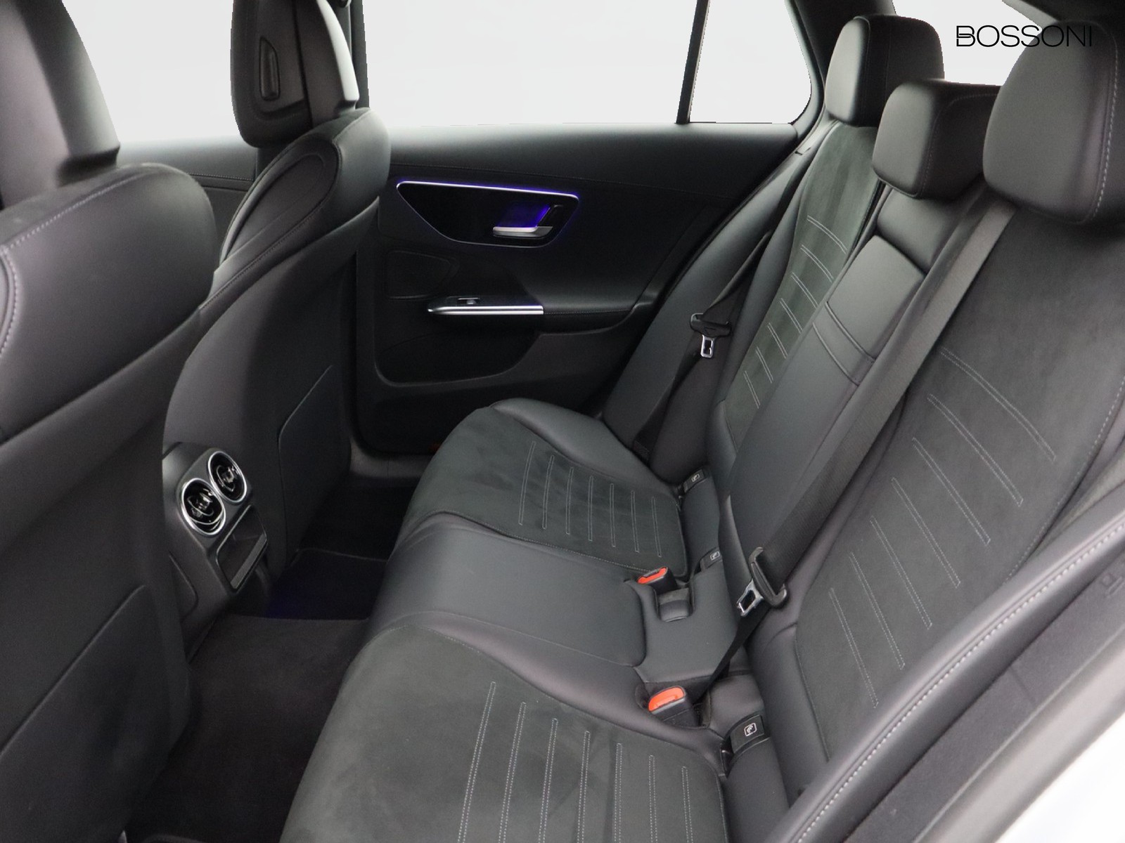 8 - Mercedes Classe C station wagon 300 d mild hybrid premium plus 9g-tronic