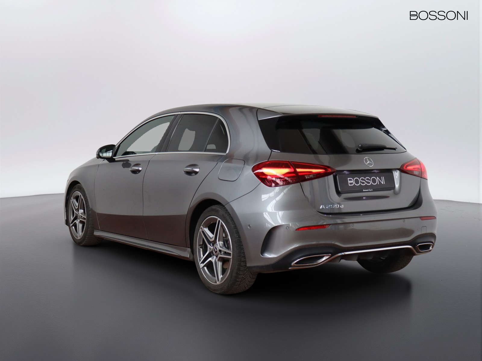 5 - Mercedes Classe A 200 d amg line premium plus speedshift dct amg 8g