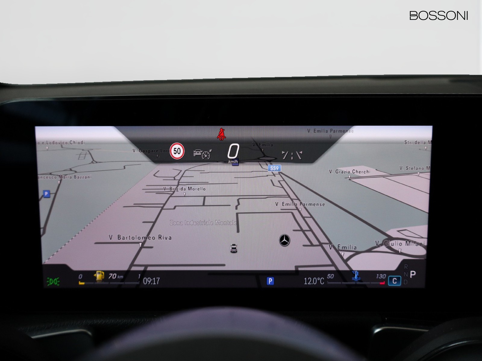 16 - Mercedes GLB 200 d progressive advanced plus 8g-dct