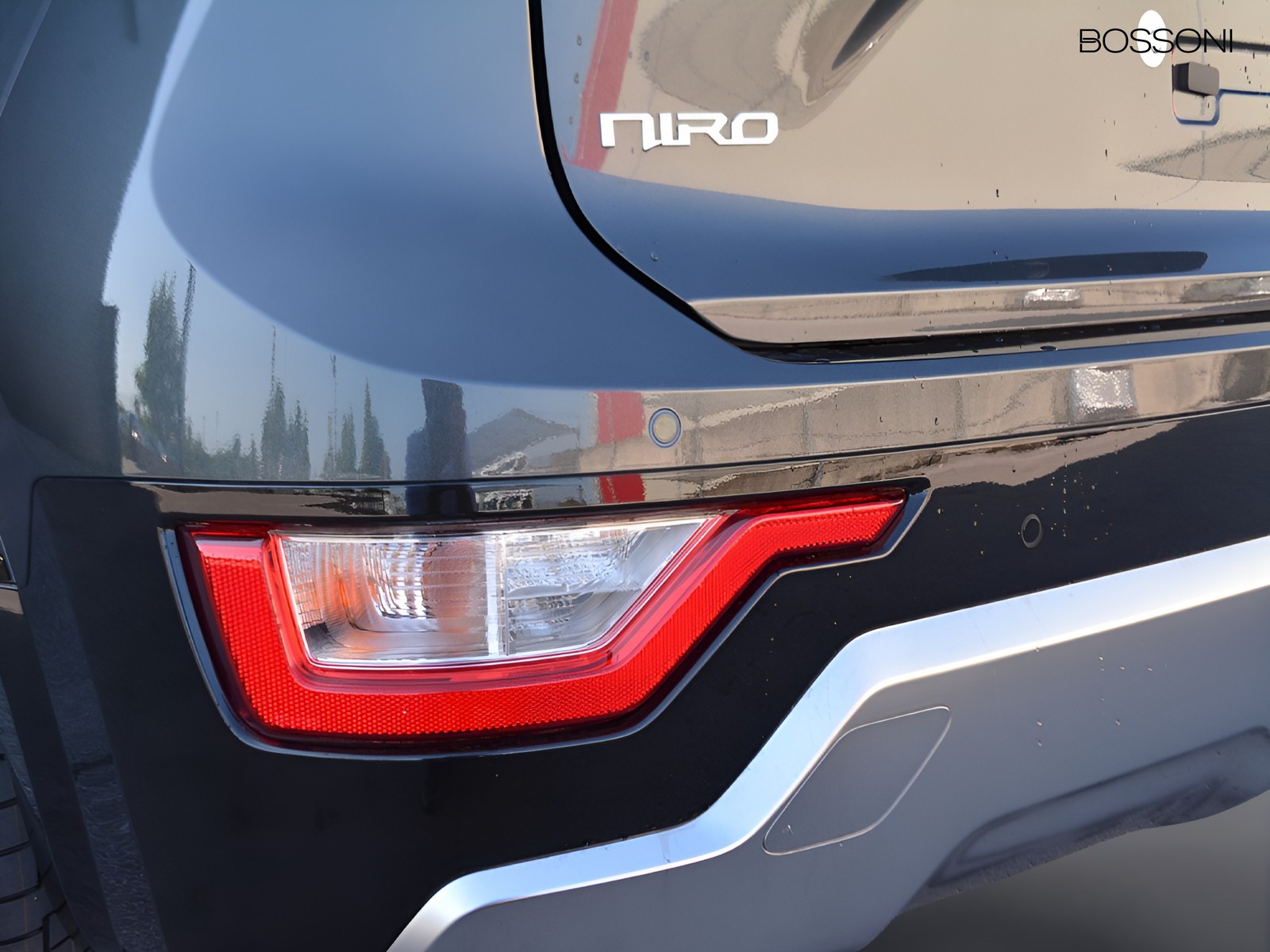 27 - Kia Niro 1.6 gdi plug-in hybrid 171cv style dct6