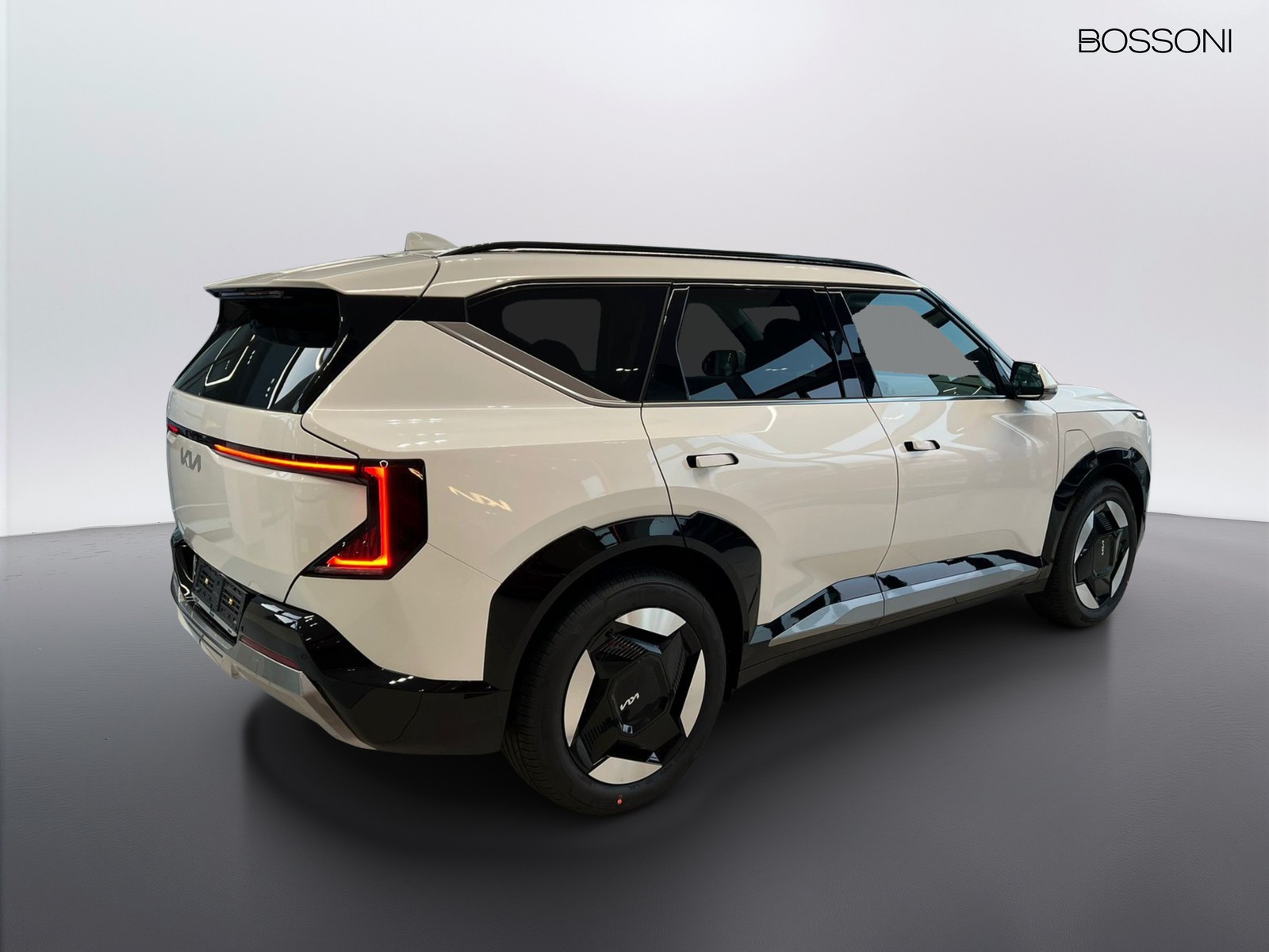 3 - Kia EV5 81,4 kwh earth