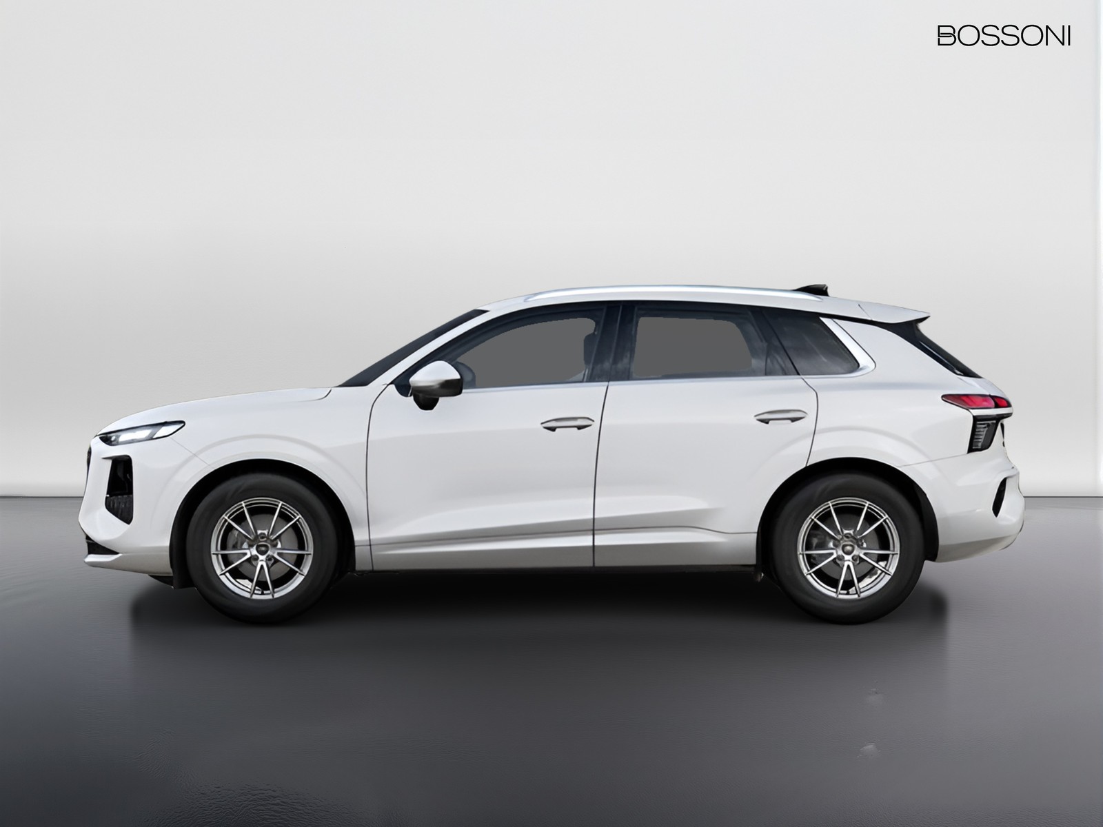 5 - Audi Q3 1.5 tfsi mhev 150cv business