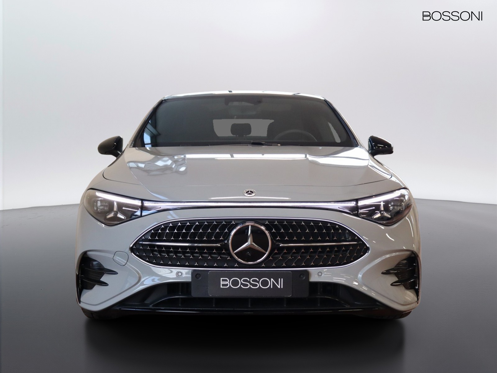 2 - Mercedes CLA 200 advanced plus 4matic auto