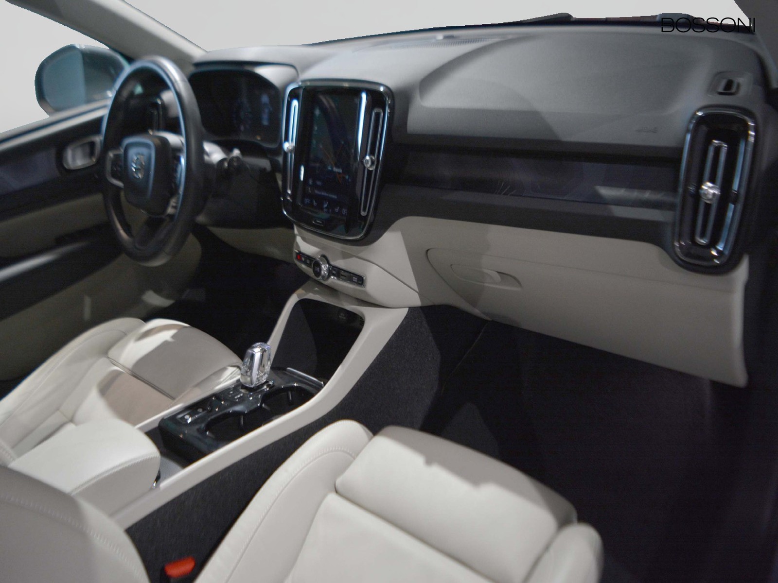 8 - Volvo XC40 1.5 t5 recharge plug-in-hybrid plus bright automatico