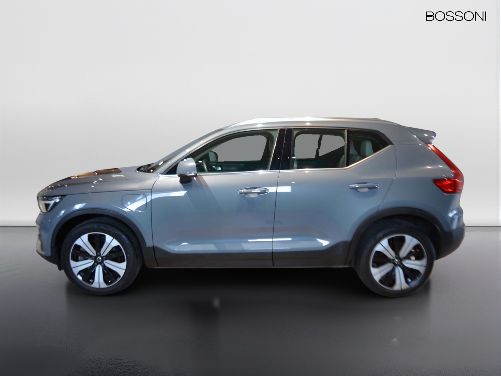 24 - Volvo XC40 1.5 t5 recharge plug-in-hybrid plus bright automatico