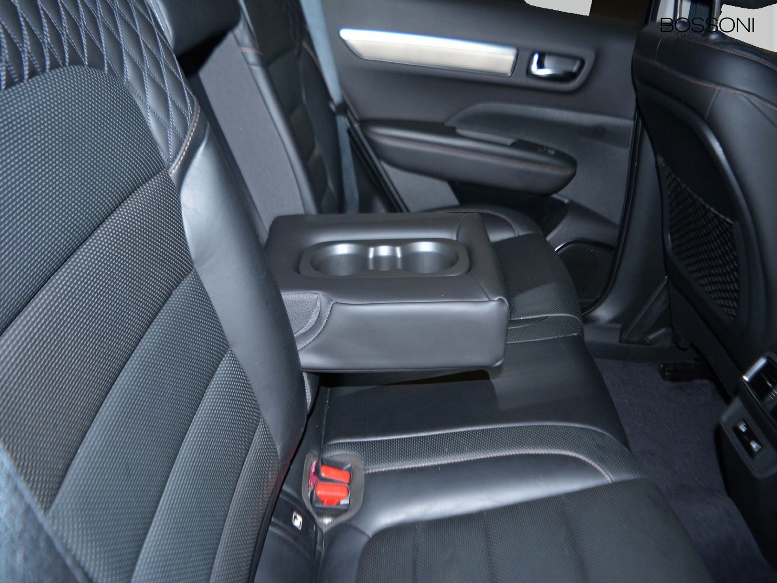 6 - Renault Koleos 2.0 blue dci initiale paris 4x4 x-tronic