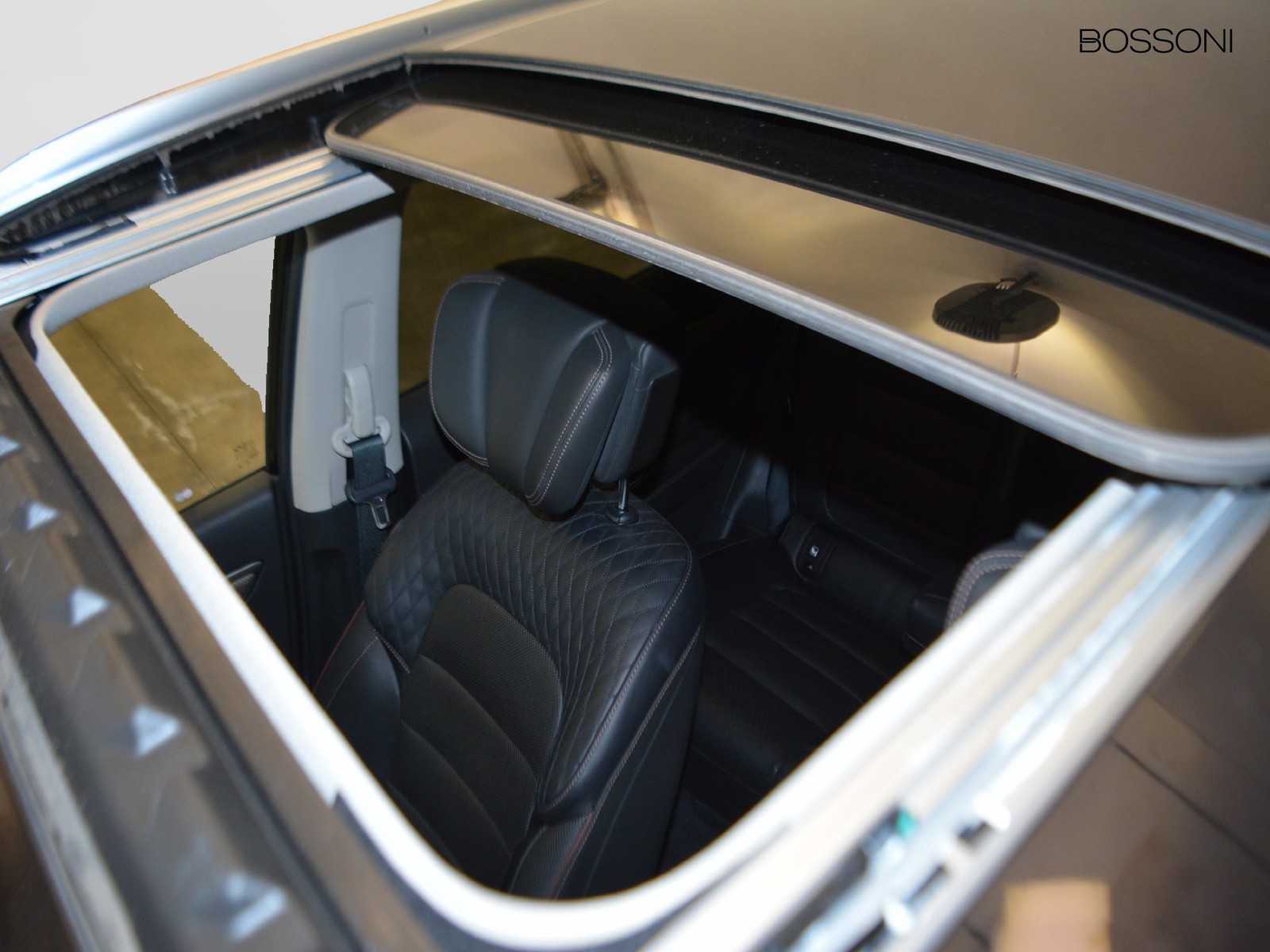 14 - Renault Koleos 2.0 blue dci initiale paris 4x4 x-tronic