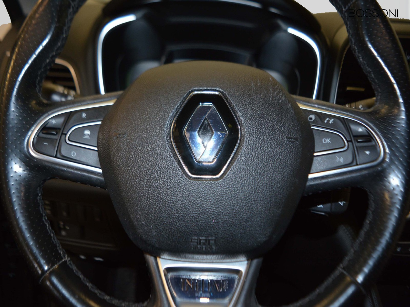 18 - Renault Koleos 2.0 blue dci initiale paris 4x4 x-tronic