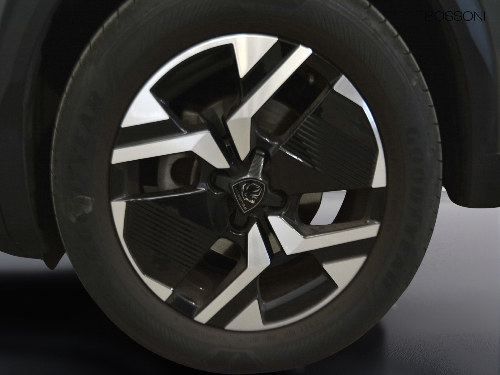 15 - Peugeot 2008 1.2 puretech 100cv allure s&s