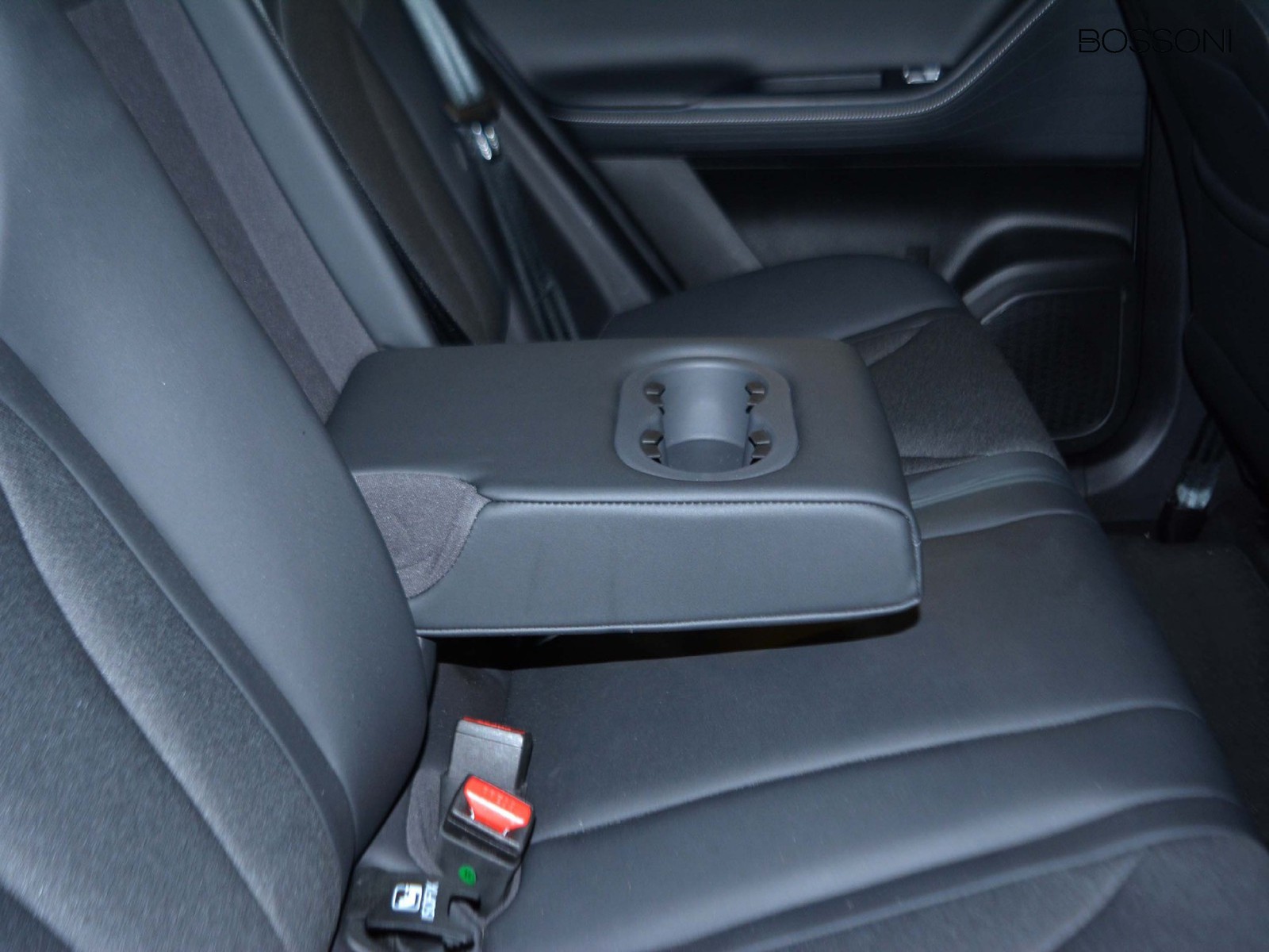 6 - Omoda 5 1.6 tgdi pure 7dct