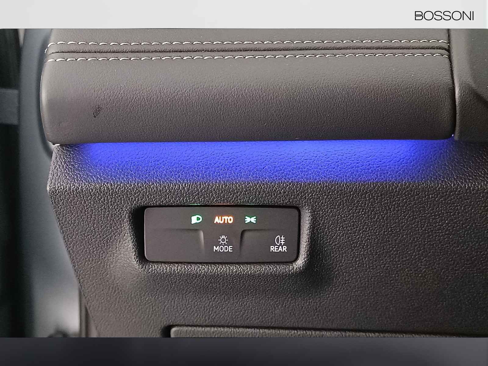 23 - Volkswagen Tiguan 2.0 tdi scr 150cv life dsg