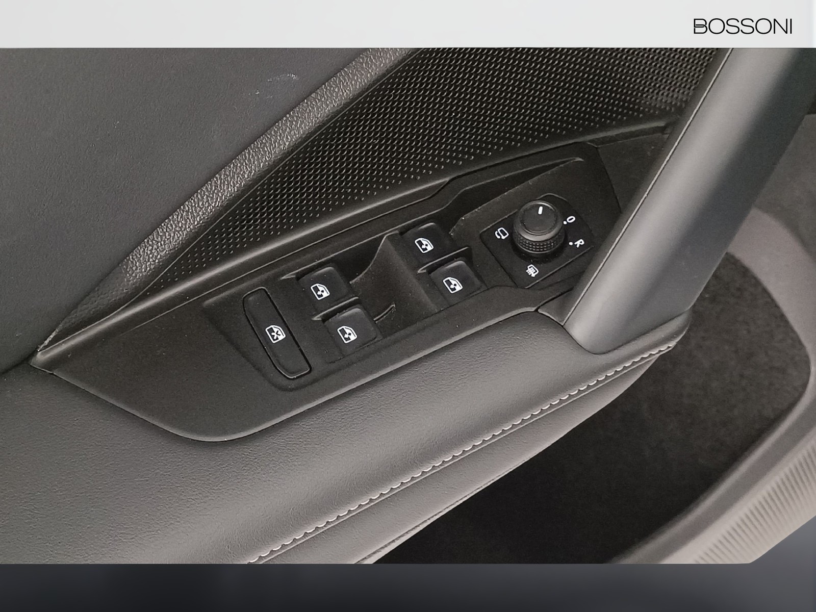 24 - Volkswagen Tiguan 2.0 tdi scr 150cv life dsg