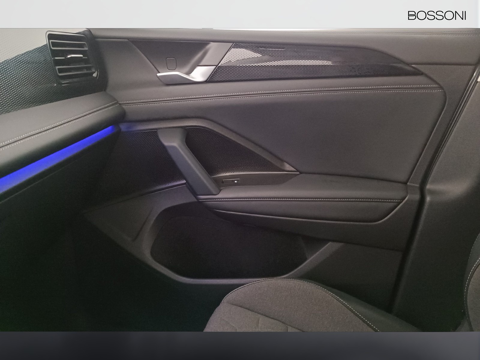 32 - Volkswagen Tiguan 2.0 tdi scr 150cv life dsg