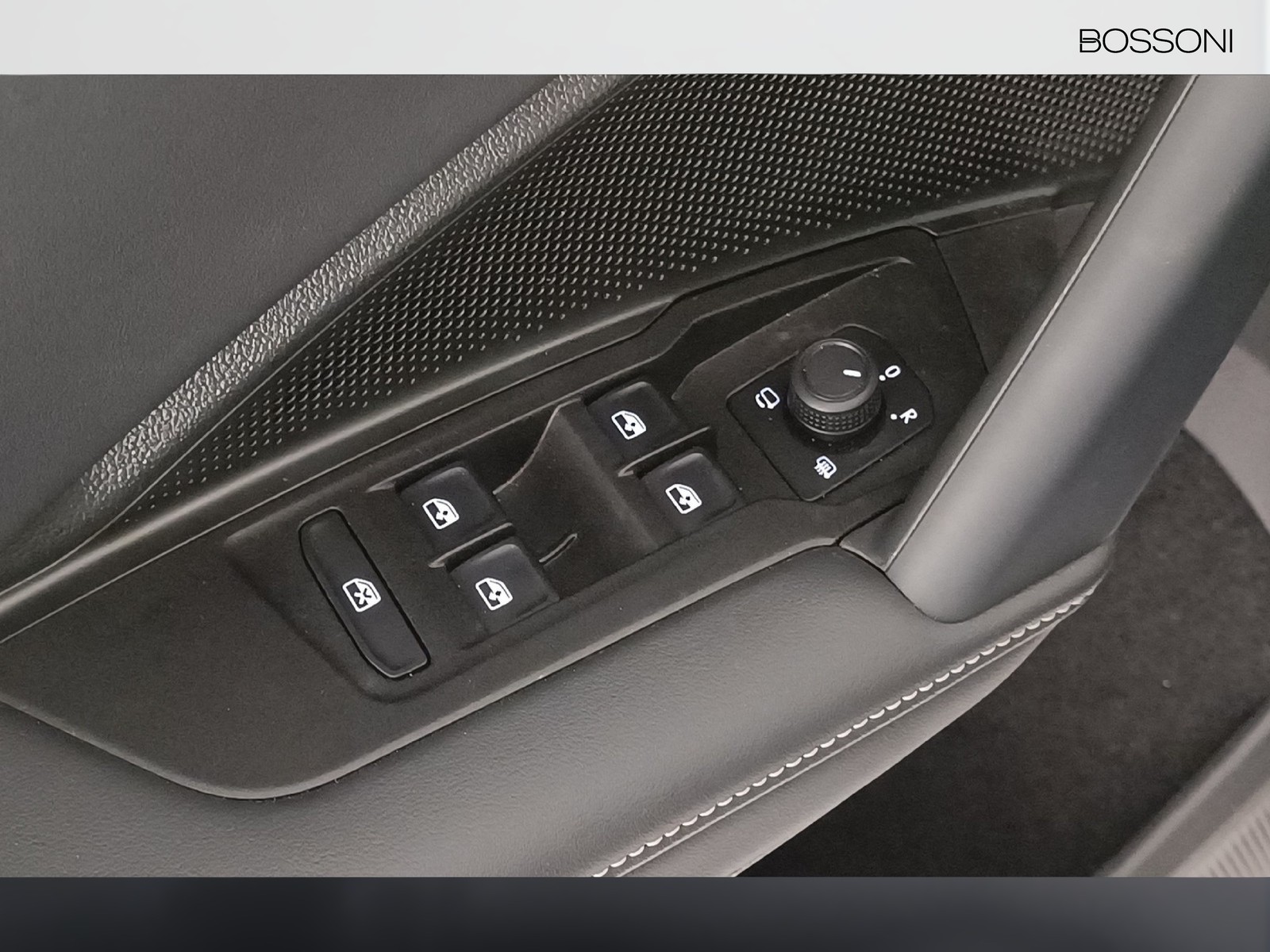 24 - Volkswagen Tiguan 2.0 tdi scr 150cv life dsg