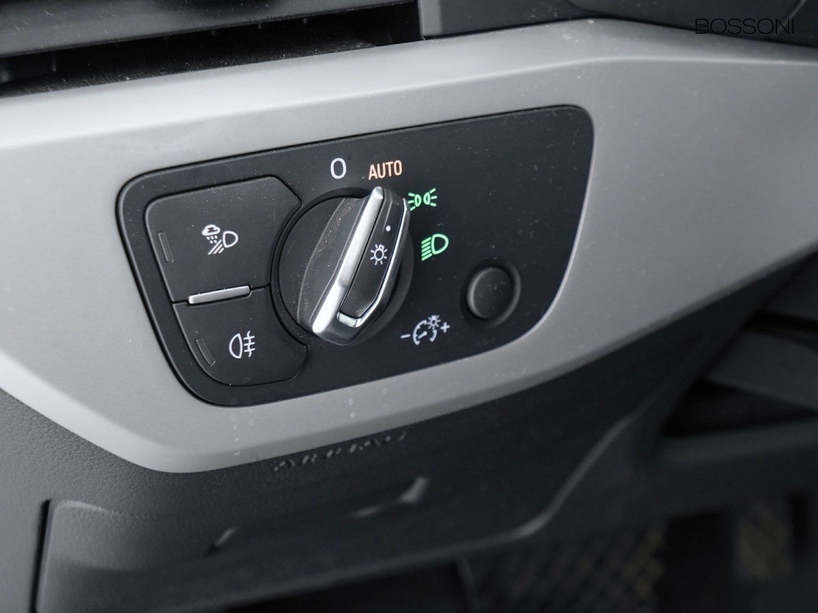 11 - Audi A4 avant 35 2.0 tdi mhev 163cv business advanced s tronic