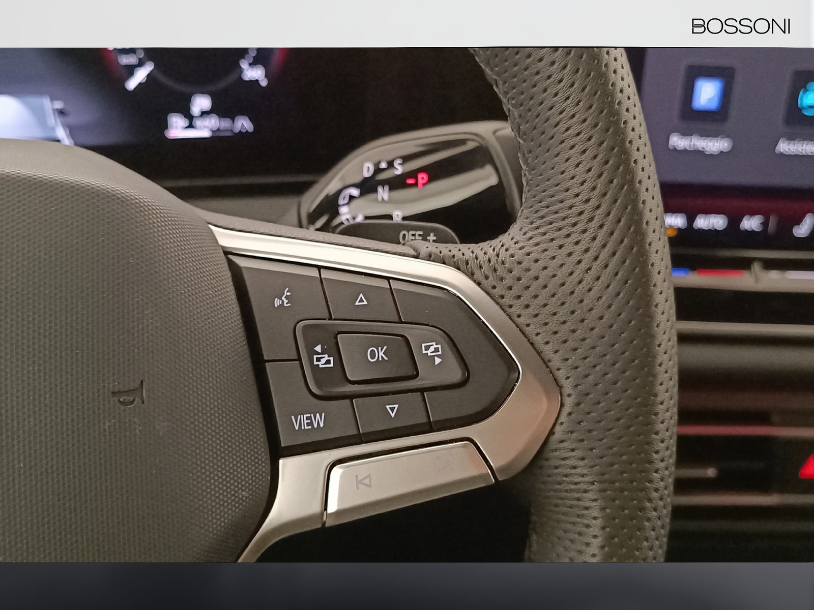 28 - Volkswagen Tiguan 2.0 tdi scr 150cv r-line dsg