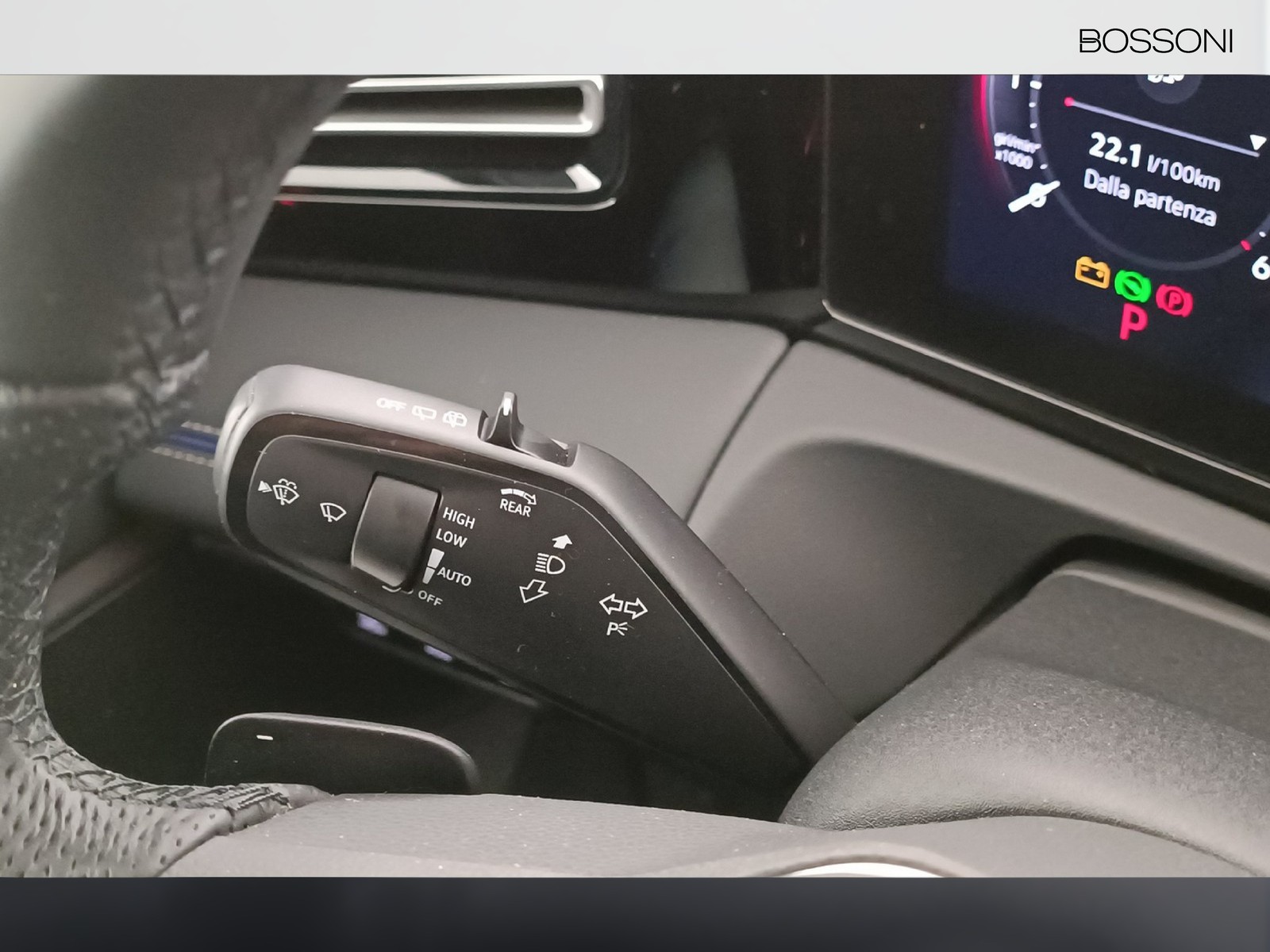 29 - Volkswagen Tiguan 2.0 tdi scr 150cv r-line dsg