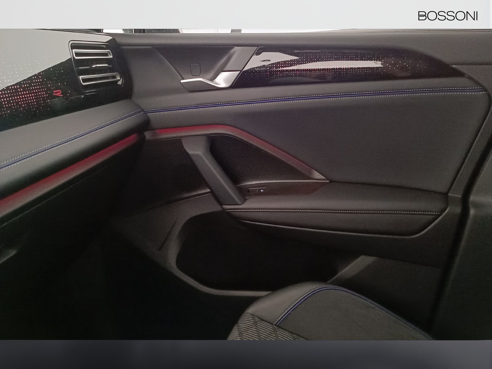 34 - Volkswagen Tiguan 2.0 tdi scr 150cv r-line dsg