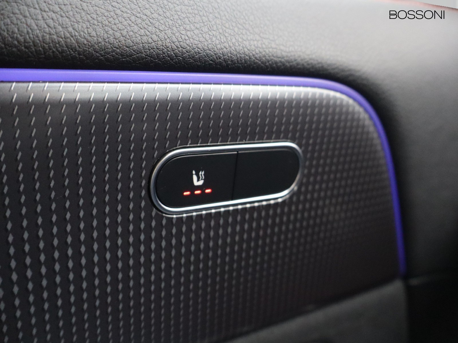 16 - Mercedes EQA 250 premium plus