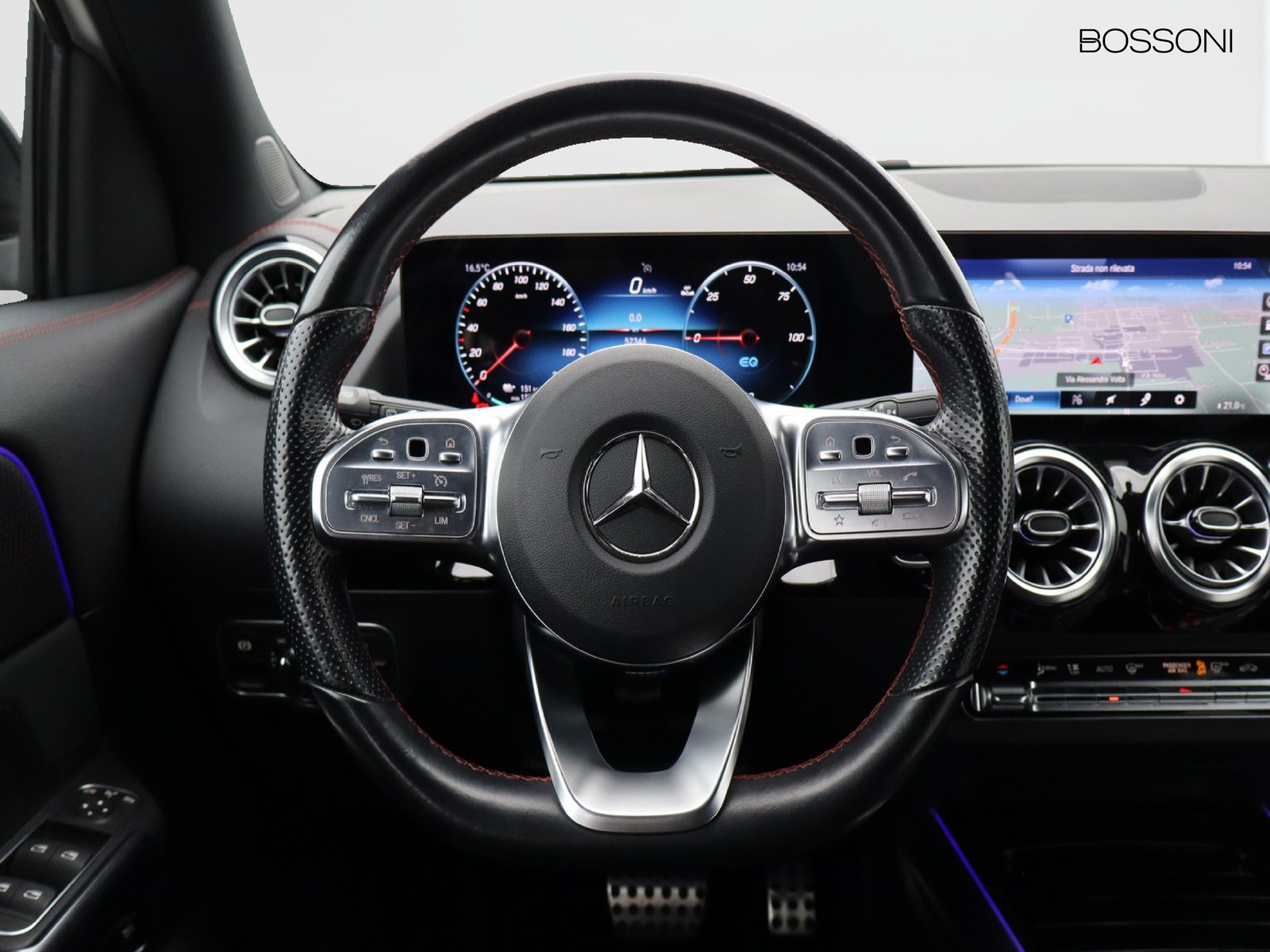 17 - Mercedes EQA 250 premium plus