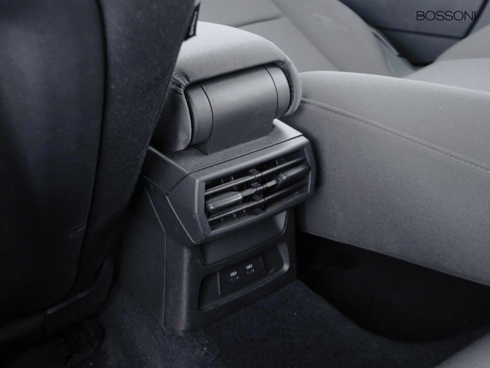 26 - Audi A3 sportback 35 2.0 tdi business s tronic