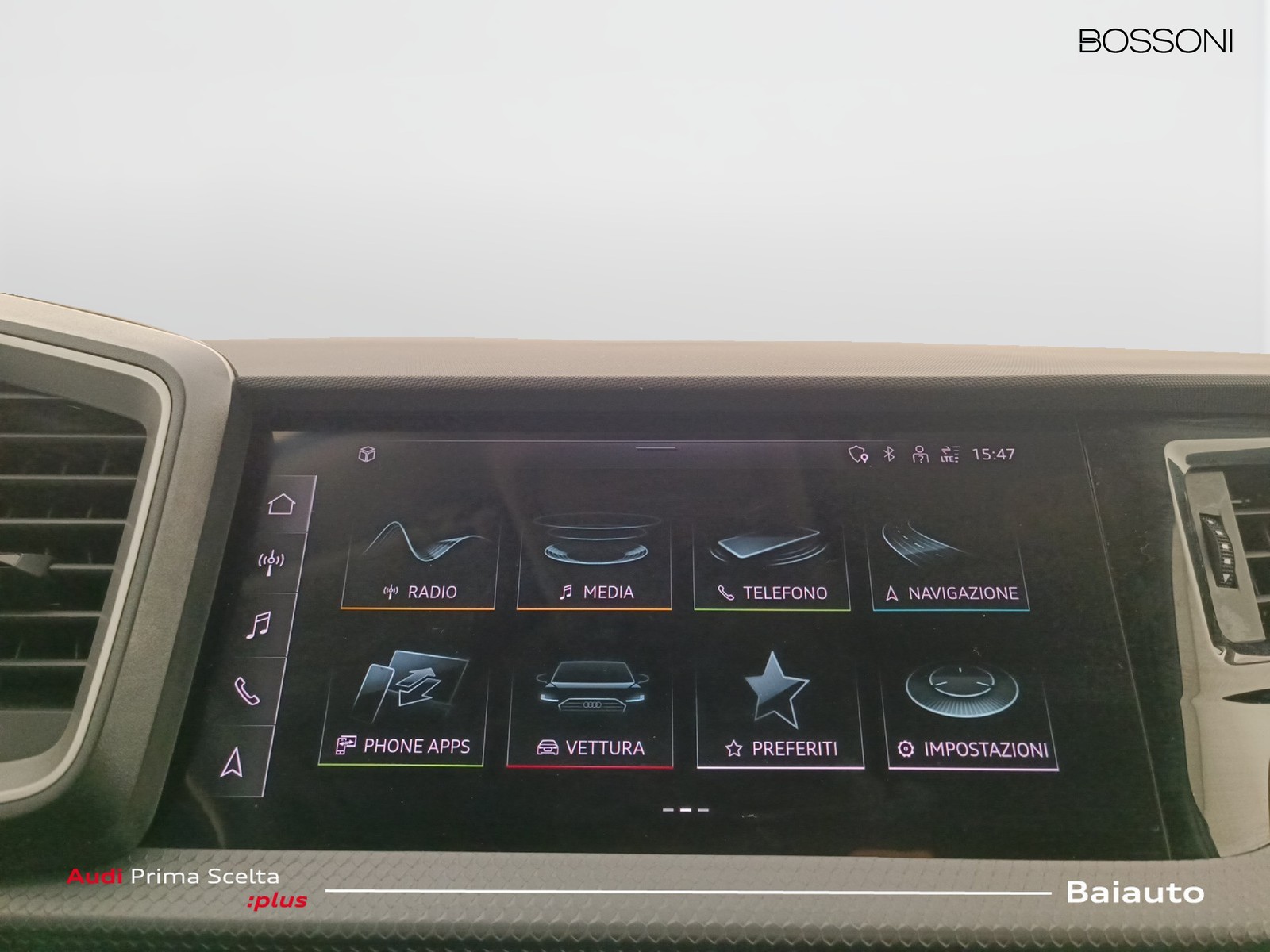 10 - Audi A1 allstreet 30 1.0 tfsi 116cv business s tronic