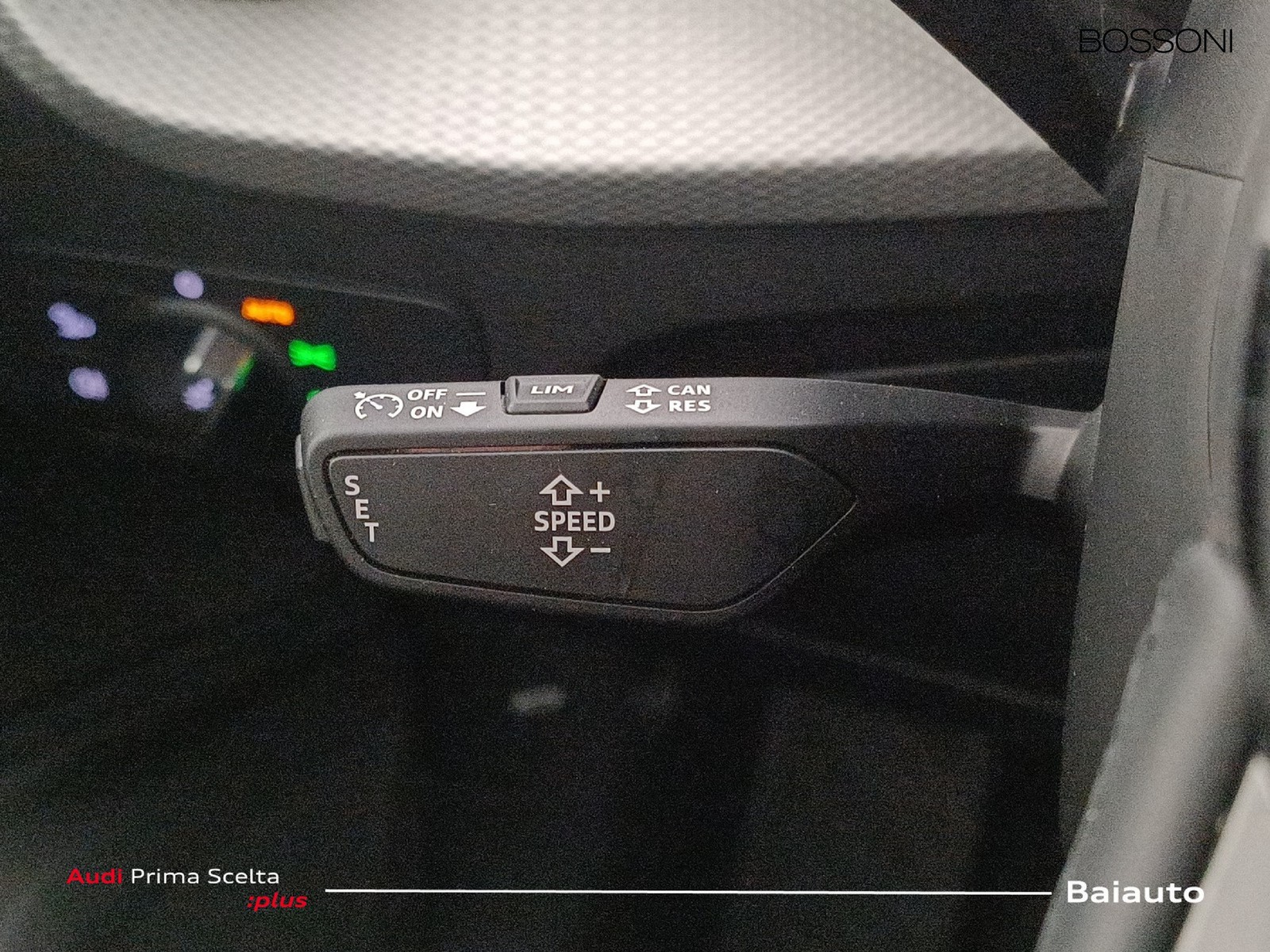 17 - Audi Q2 35 1.5 tfsi s line edition s tronic