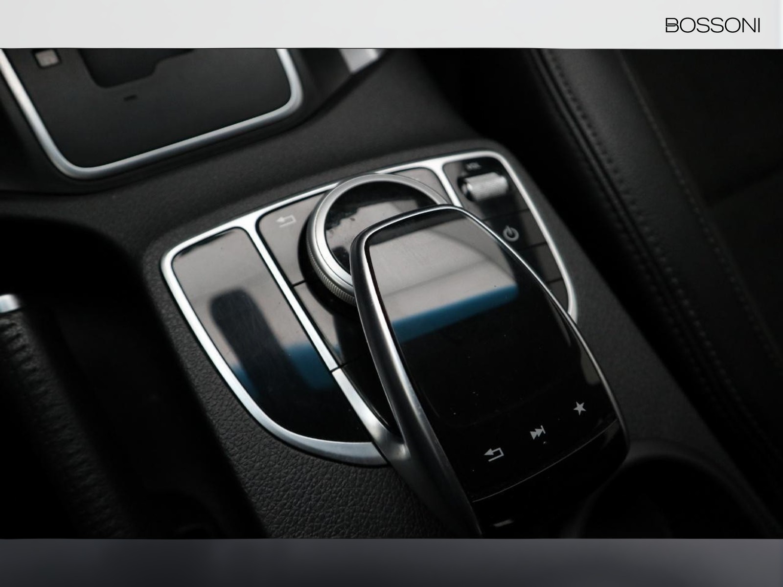 16 - Mercedes Vans Classe X 250 d power 4matic auto