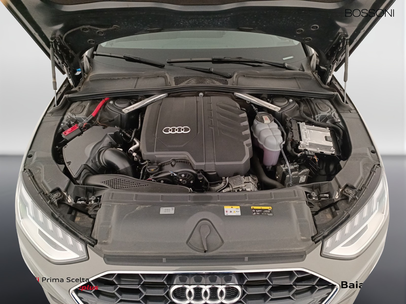 33 - Audi A4 avant 35 2.0 tfsi mhev 150cv s line edition s tronic