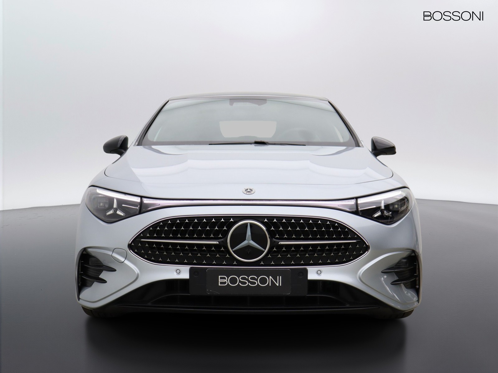 2 - Mercedes CLA 200 advanced plus 4matic auto