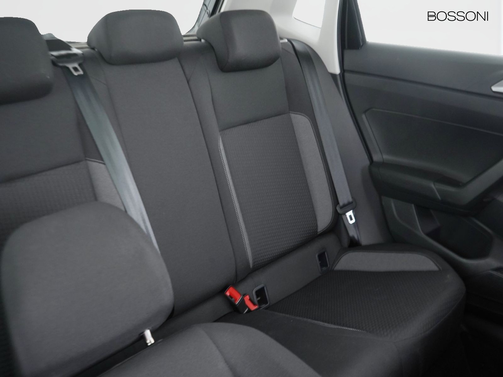 21 - Volkswagen Polo 1.0 evo 80cv life