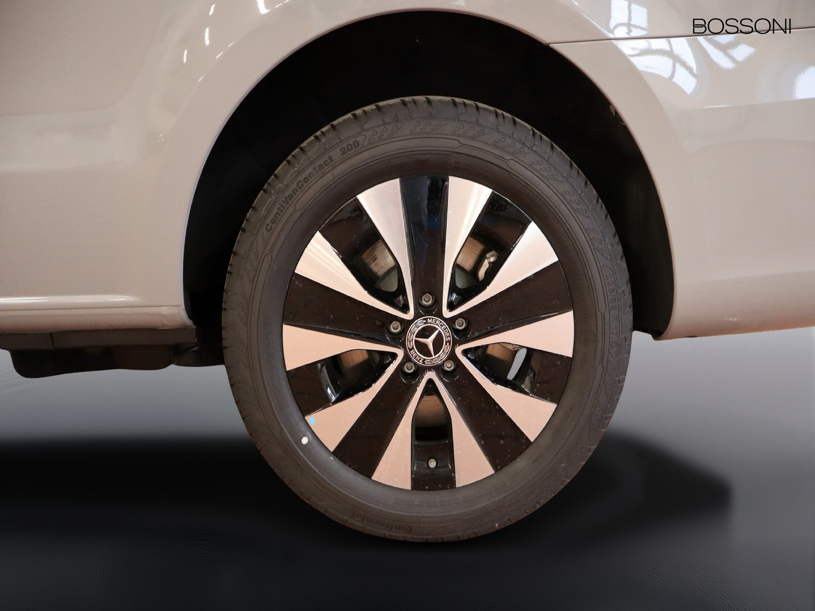 4 - Mercedes Vans Vito mixto 116 cdi long select 9g-tronic