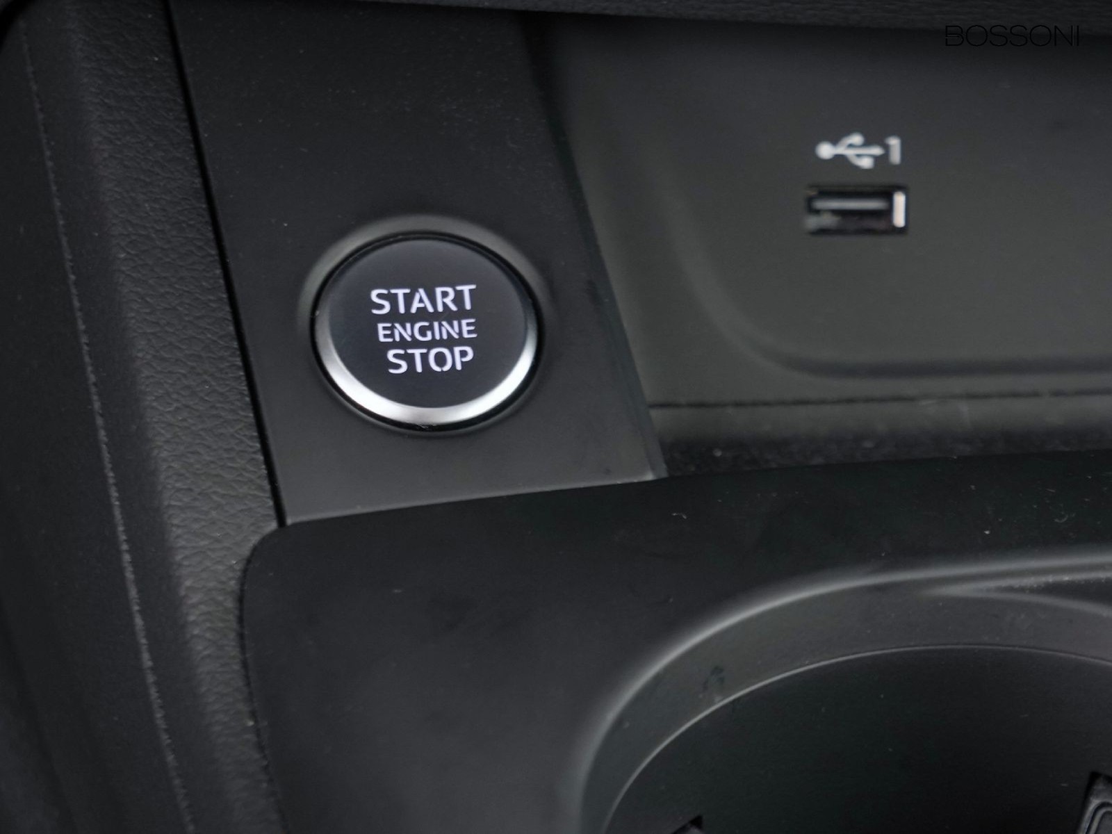 23 - Audi A4 avant 30 2.0 tdi mhev 136cv business advanced s tronic