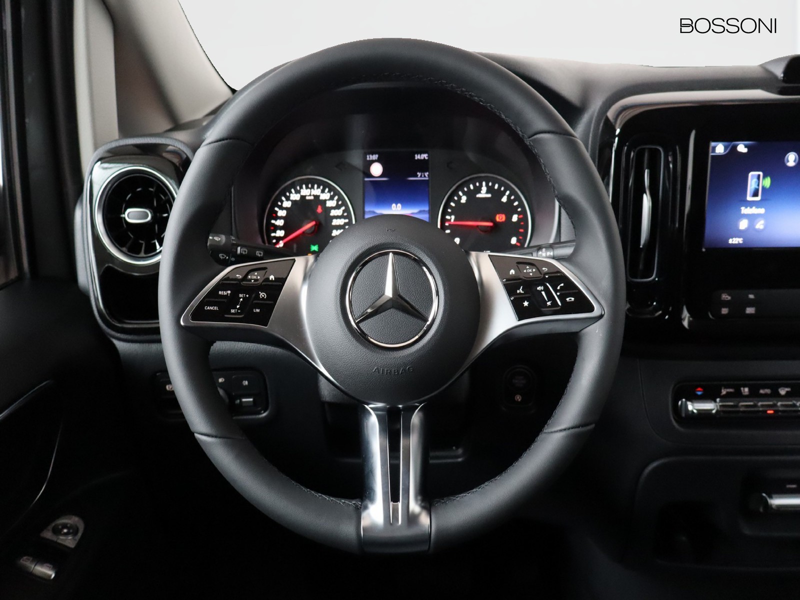 14 - Mercedes Vans Vito mixto 116 cdi long select 9g-tronic