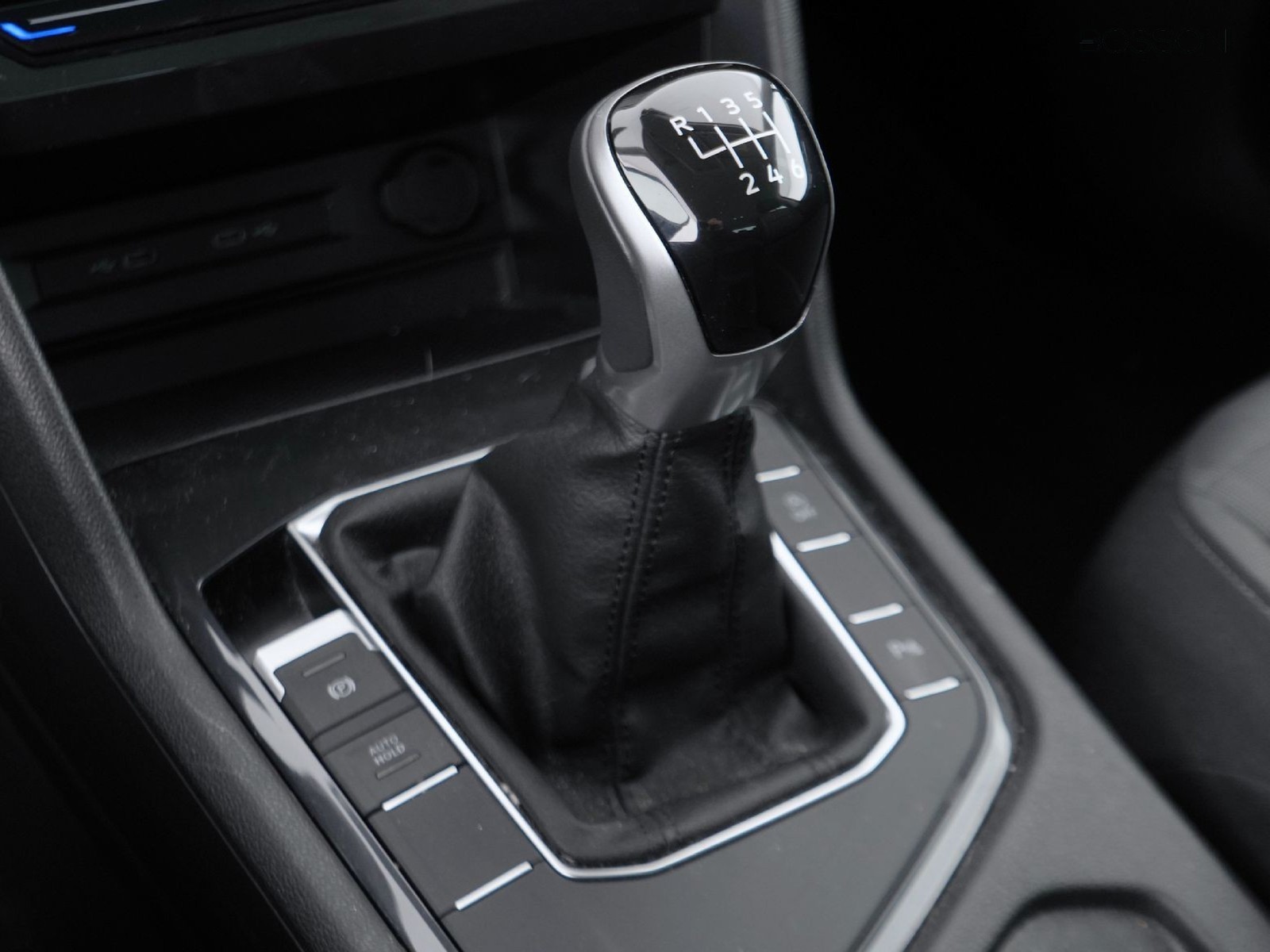 21 - Volkswagen Tiguan 1.5 tsi act 130cv life