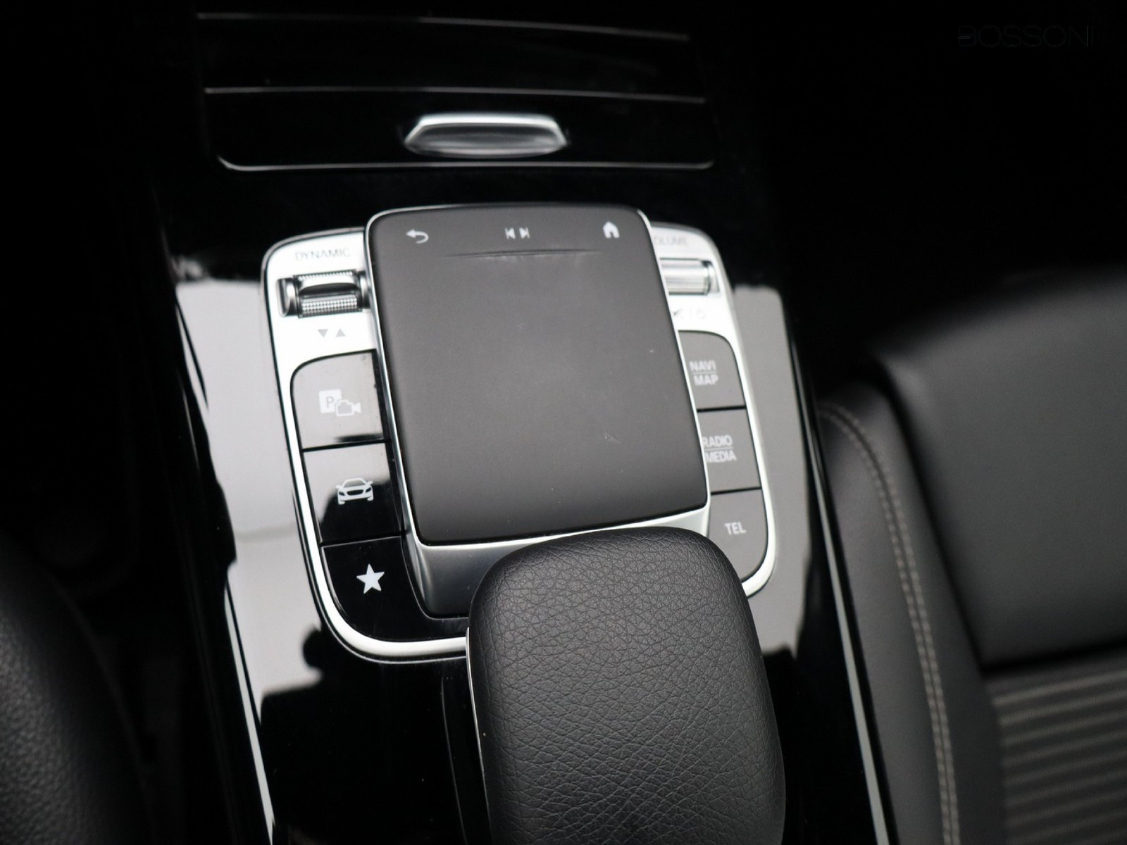 14 - Mercedes Classe A 200 sport 7g-dct