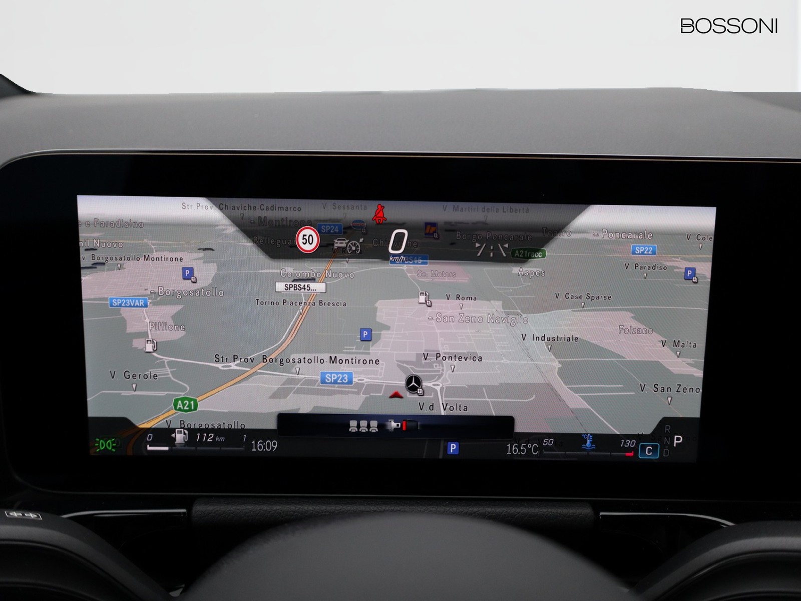 16 - Mercedes GLA 180 d amg line advanced plus 8g-dct