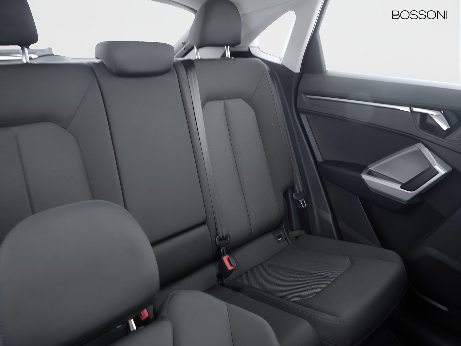 21 - Audi Q3 sportback 45 1.4 tfsi e s line edition s tronic