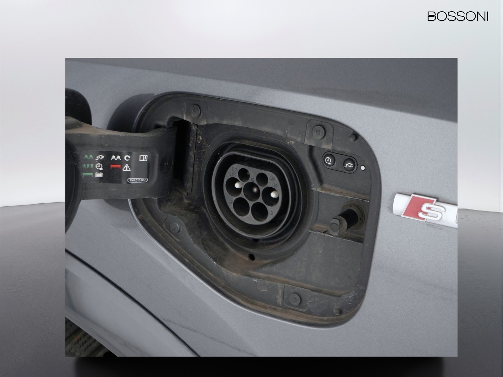 30 - Audi Q3 sportback 45 1.4 tfsi e s line edition s tronic