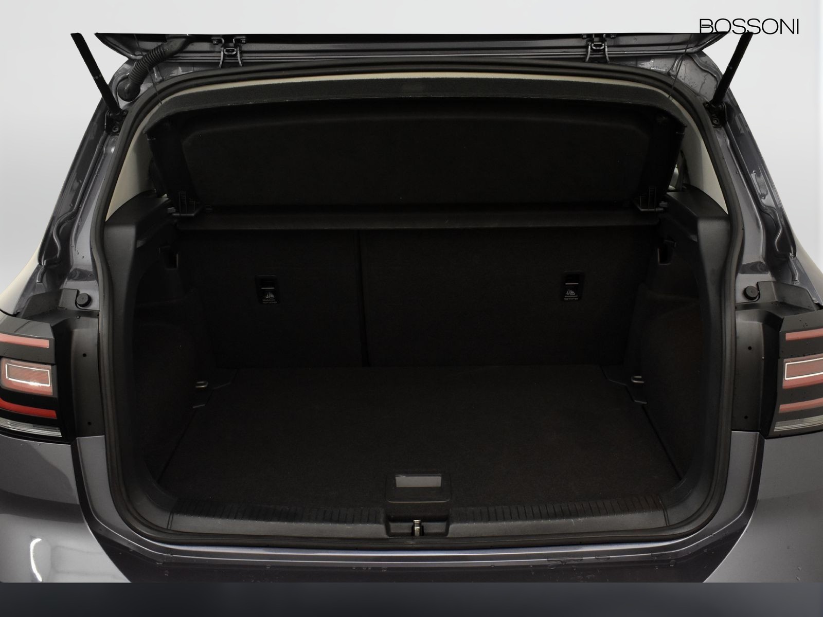 10 - Volkswagen T-Cross 1.0 tsi 110cv style dsg