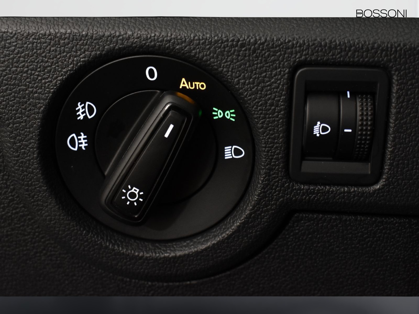 17 - Volkswagen T-Cross 1.0 tsi 110cv style dsg