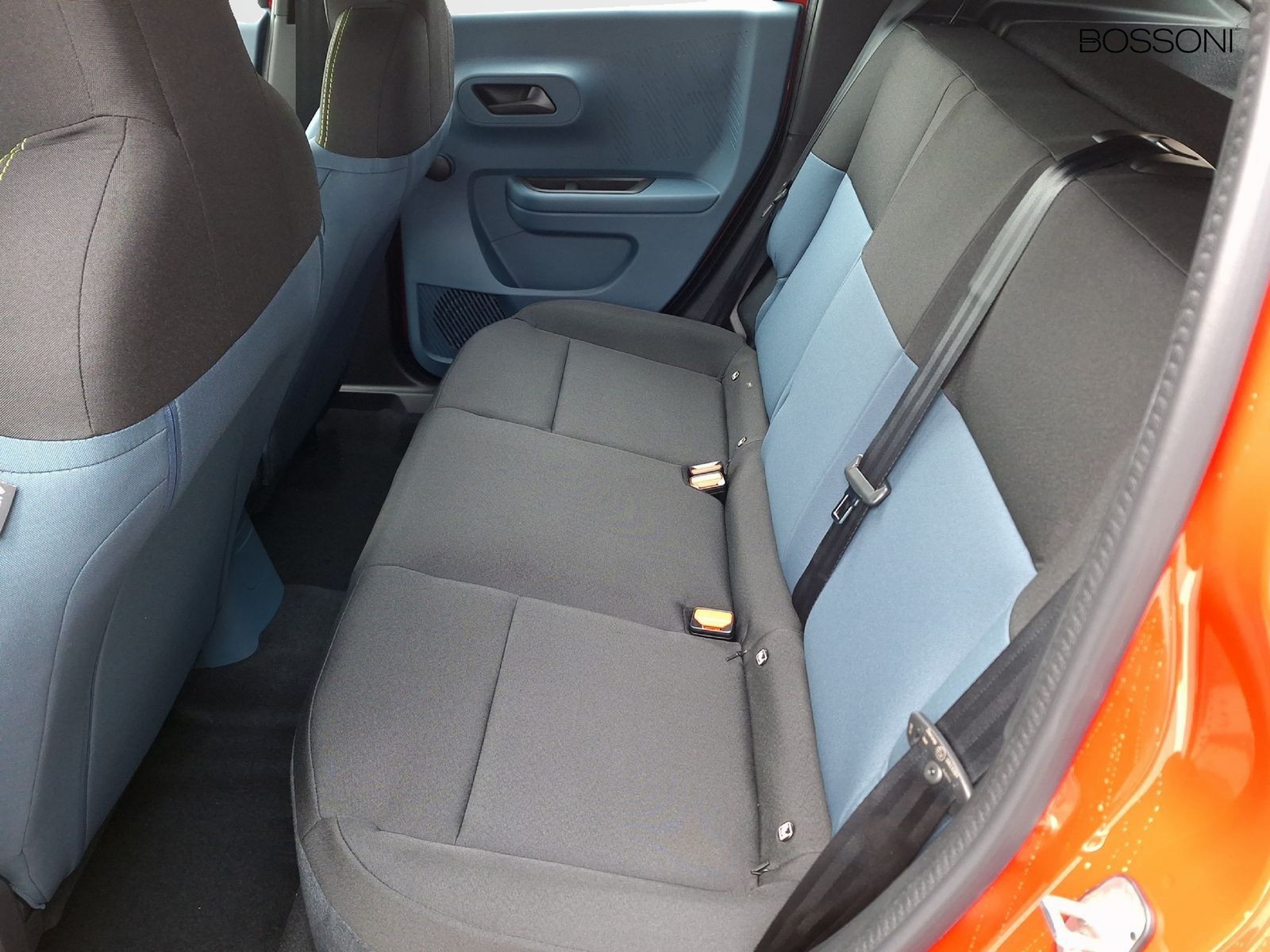 12 - Fiat Grande Panda 1.2 hybrid 110cv pop