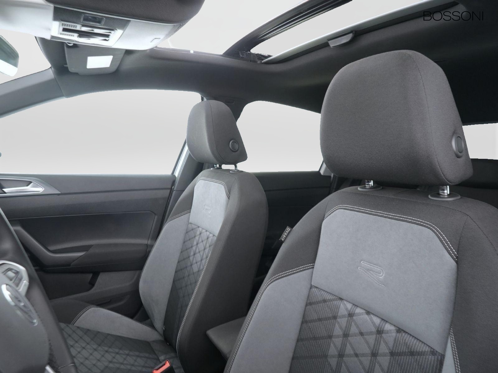 21 - Volkswagen Taigo 1.0 tsi 115cv r-line