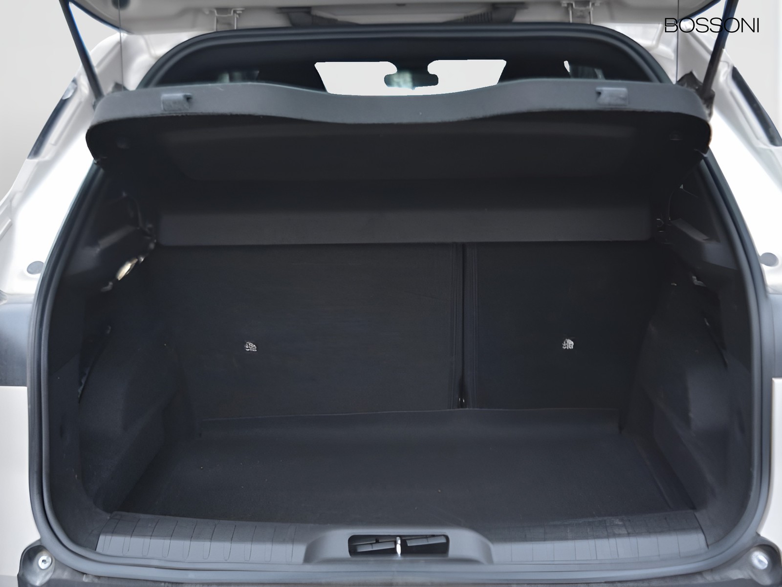 14 - Alfa Romeo Junior 1.2 hybrid 145cv ibrida edct6
