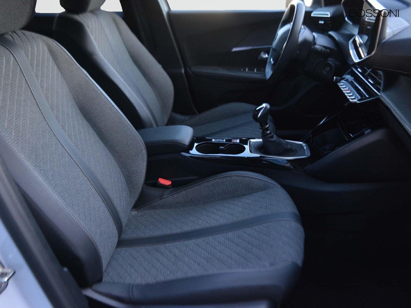 5 - Peugeot 2008 1.2 puretech 100cv allure s&s