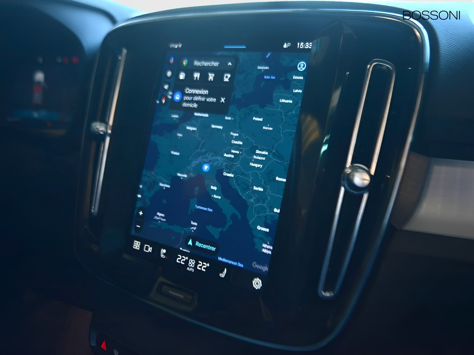 10 - Volvo XC40 2.0 b3 core automatico