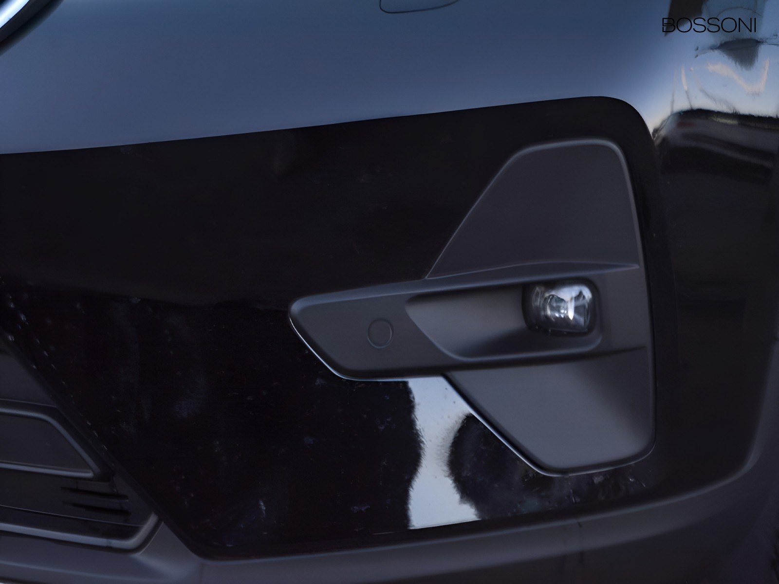 21 - Volvo XC40 2.0 b3 core automatico